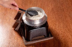 【羽釜炊きご飯】 炊き立てのご飯をお楽しみいただけます♪