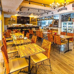 カジュアルバル MANTRA〜まんとら〜 堺筋本町店