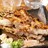 阿波尾鶏もも肉の藁炙り焼き