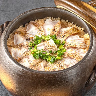 個室居酒屋 四季彩‐SHIKISAI‐ 金沢駅前店_【土鍋飯登場】大人の贅沢土鍋ごはんは種類豊富で人気の逸品!