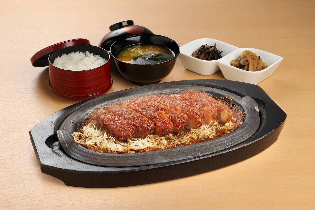 矢場とん 名古屋城金シャチ横丁店 メニュー：料理 - 楽天ぐるなび