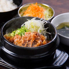 カルビ丼とサムギョプサルの美味しい店 ぶた韓 東海店