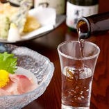 お刺身と日本酒は定番の組み合わせです