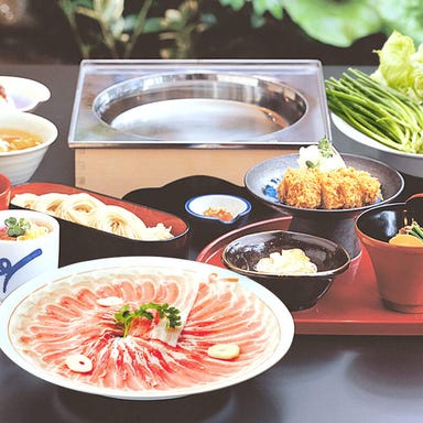 遊食豚彩 いちにいさん 天文館店_【ぐるなび特別プラン(^^)/】飲み放題付き 黒豚しゃぶコース