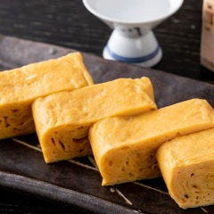 和食の逸品も職人が丁寧に仕込み調理しております。ご堪能あれ。