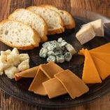 5種チーズの盛り合わせ