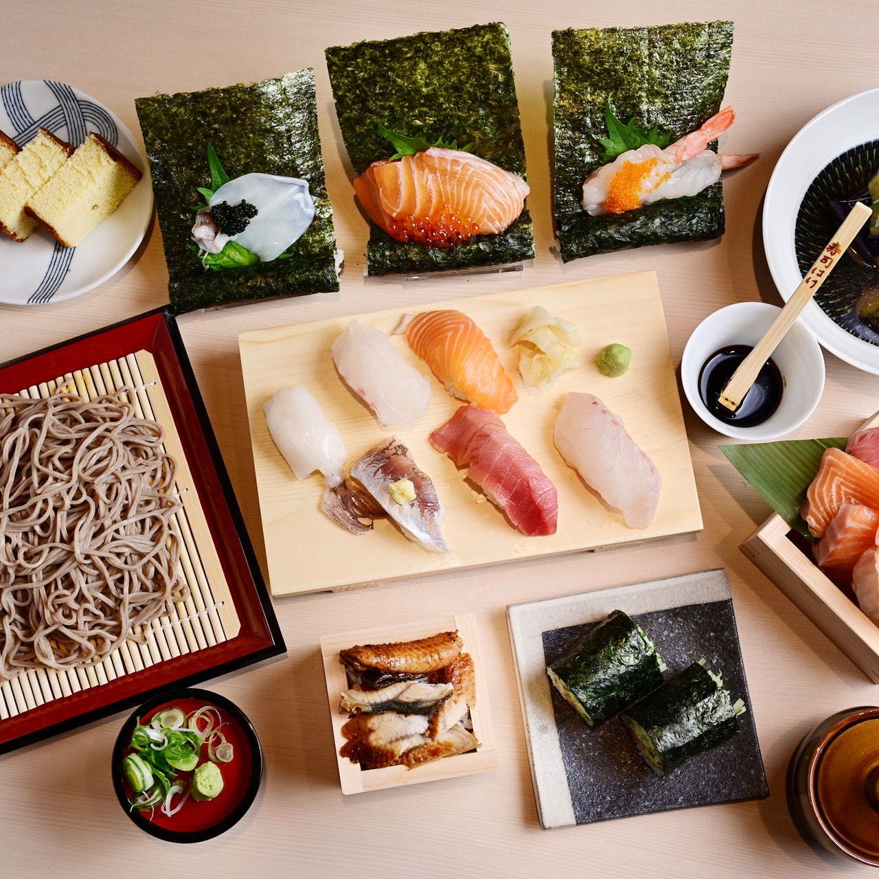 握り、巻物、ちらしでお寿司を満喫『エビスコース』！