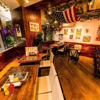 TOKYO BURGER CAFE＆BAR 原宿  店内の画像
