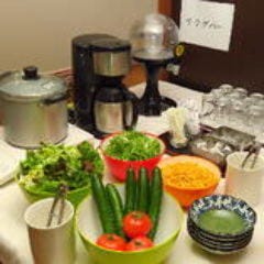 すべてのランチメニューにサラダバーがついています！