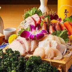 鮮度抜群の海鮮料理も当店の魅力の一つです。