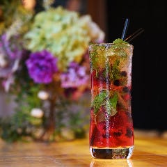 フレッシュフルーツをたっぷり使った一杯もございます