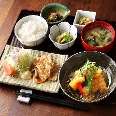 人気No1！『選べる2種盛り定食』
