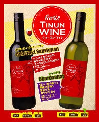 ティーヌンワイン！ボトル各3470円（税込）