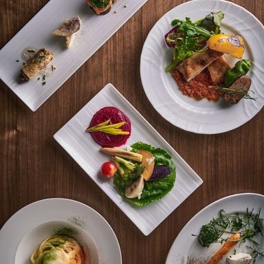 SHIBASAKI CAMP_《女性に人気》【色鮮やかな野菜が主役】デザート付き全6品ランチコース/2階限定