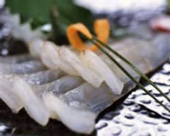 その日、その時期の旬の食材を刺身で。