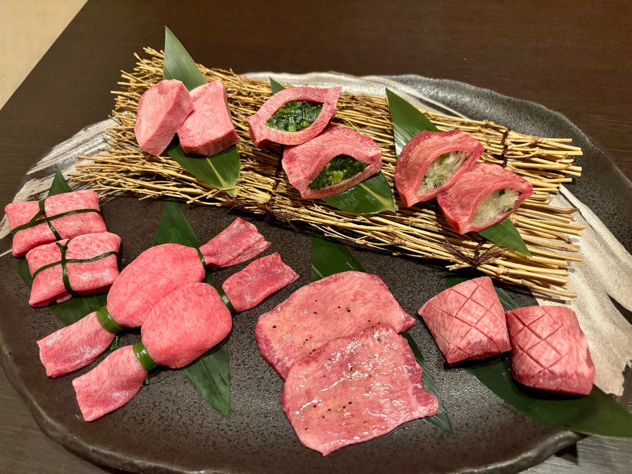 焼肉 が みや