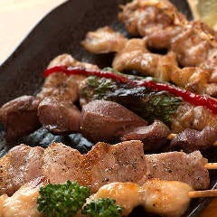 大好評！じっくり焼き上げた串焼きもぜひご賞味ください！