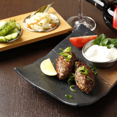 ドムドヴァ_リピーター続出の料理に舌鼓