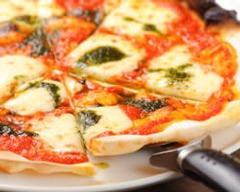 手作りPIZZAも召し上がれ♪