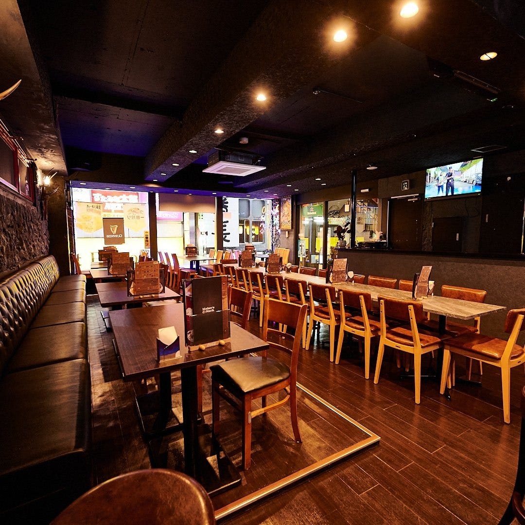 屋内ビアガーデンシュラスコ食べ放題 グリルハウス上野アメ横店の店内