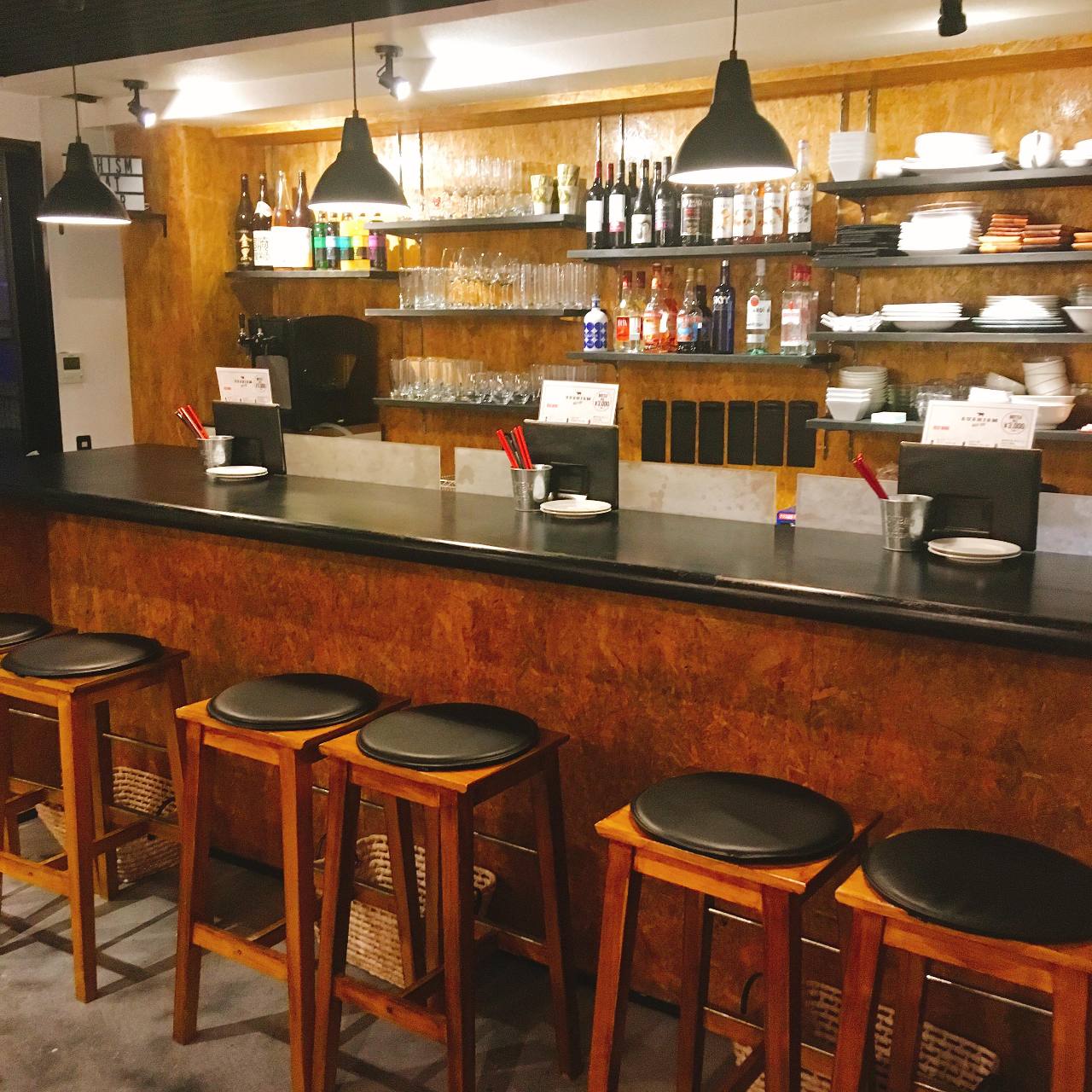 MEAT BAR ZUSHISM 席・貸切：席 楽天ぐるなび