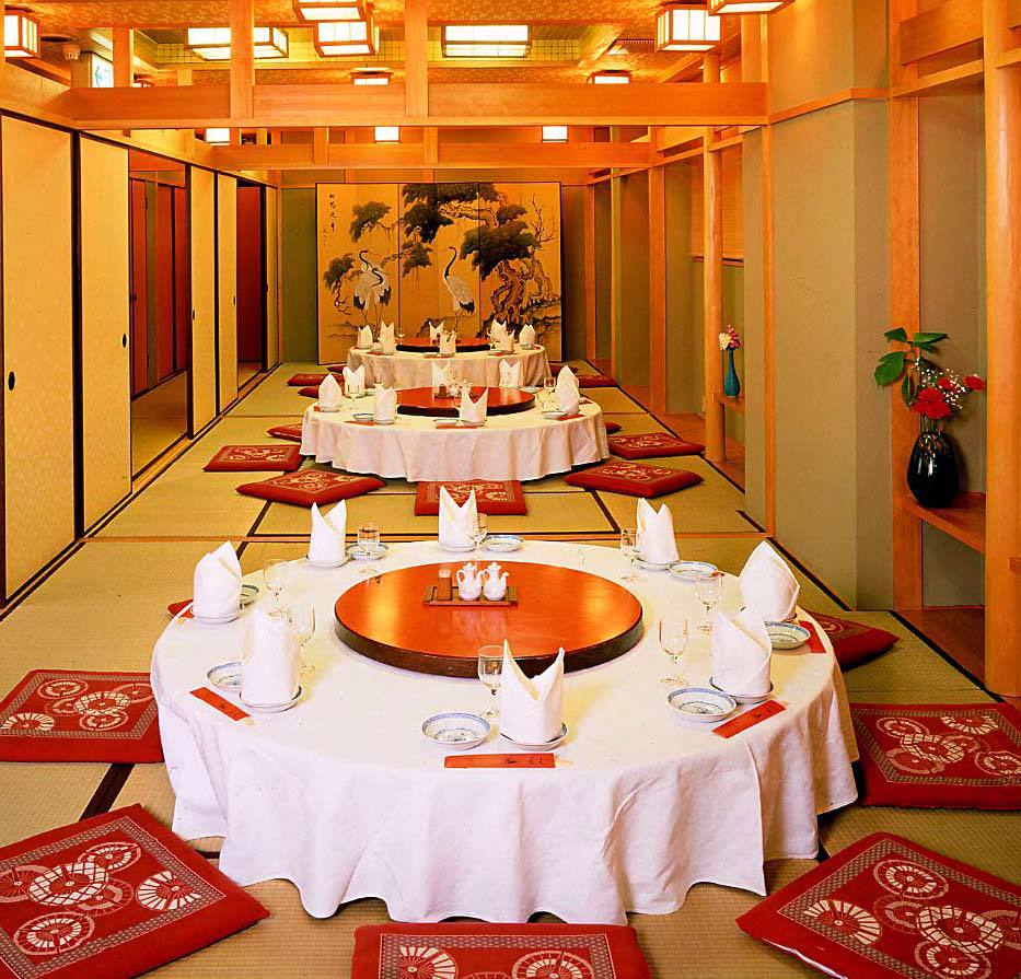 チャイナダイニング 飛天_3階お座敷４名様～70名様。お部屋を区切ってご利用できます