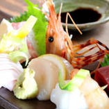 京橋で鮮魚なら魚八へ！！
毎日おすすめの魚料理をご用意