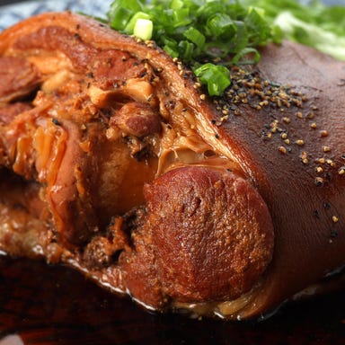 伝ろまん_【箸で切れる極厚角煮】トロトロの脂身がたまらない!特製豚の角煮&揚げたて唐揚げを味わう肉三昧コース