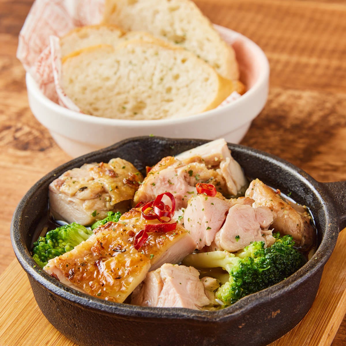個室 肉バル Bambina バンビーナ 大宮店 写真 ぐるなび
