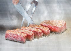 横浜瀬里奈 ステーキドーム 