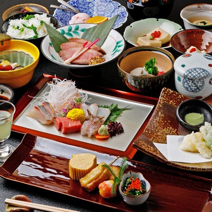 ゆったり個室 四条烏丸 烏丸御池で食事 ディナー 人気の完全個室 ソファー席など ぐるなび