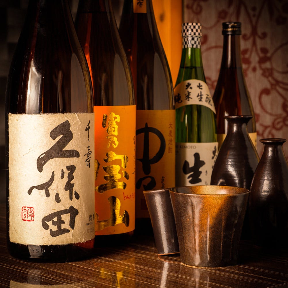 全国各地の日本酒・焼酎を豊富に取り揃えております。