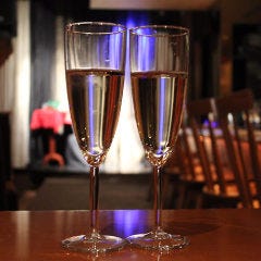 マジックレストラン＆バー 丸の内十時 丸の内ブリックスクエア店 