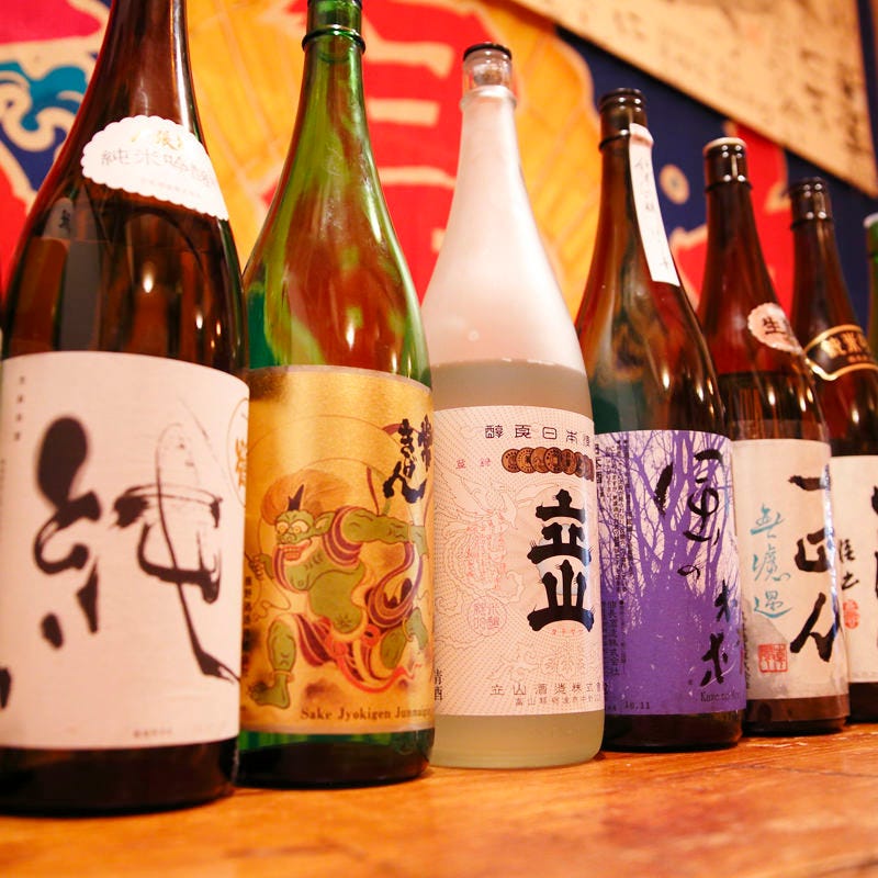種類豊富な日本酒・焼酎を取り揃えております。