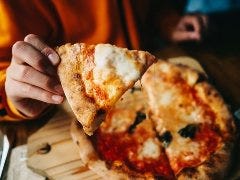 チイナ邸天然酵母ピザと生パスタのイタリアン洋食屋さん 