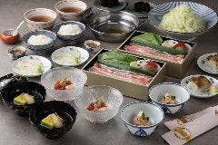【個別鍋の出汁しゃぶ】お祝い会席 「百福 ももふく」（厳選豚肉）＊前日までの要予約