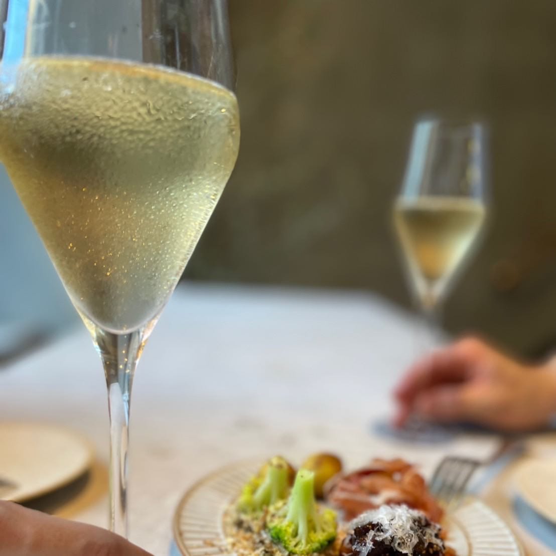 乾杯はシャンパンで シャン杯 おまかせコース 乾杯シャンパン おまかせ料理 女子会 歓送迎会の詳細 クラムパーニュ 心斎橋 居酒屋 ぐるなび