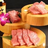 、厳選肉をたっぷり味わえるコースもおすすめです。