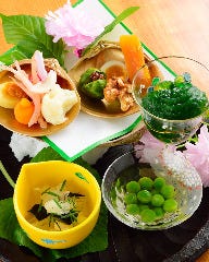 多彩な食材を様々な調理法で。創造性豊かな品々をご用意。
