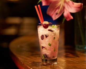 Bar Bress お茶の水船 メニュー 豊富なカクテル ぐるなび