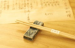 その日の一番いい魚・食材で毎日のお品書きが決まります