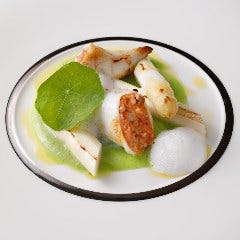 季節の食材を使ったコースは5,500円~