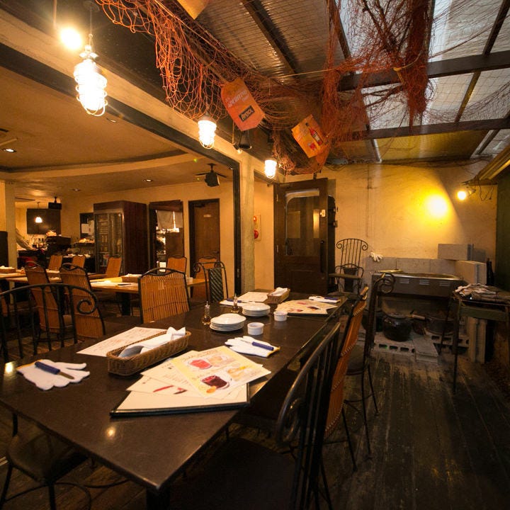 豪快イタリアン食堂DESERTの内装