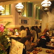 シンガポール海南鶏飯 赤坂店 店内の画像