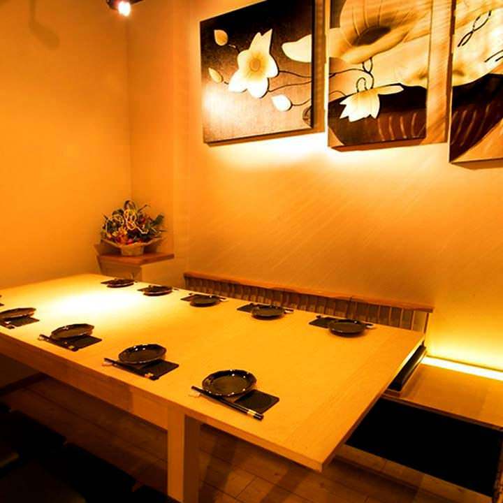 和を基調とした八馬 新宿本店の個室