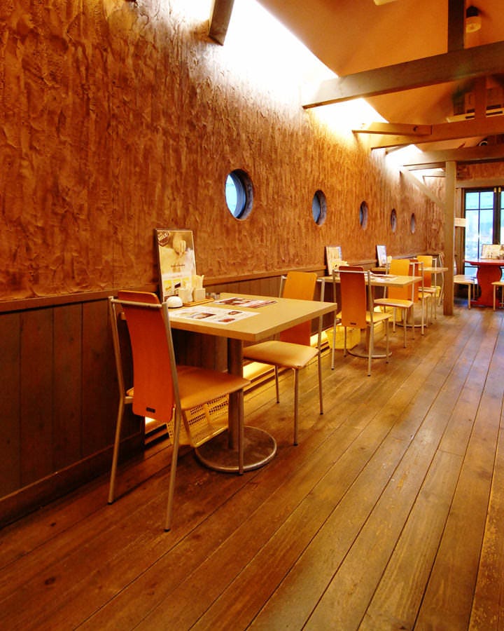 テーブル席・12名様まで