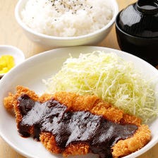 深夜でもガッツリご飯が食べられる！