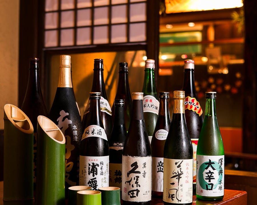 日本酒は常時13種類
本物の竹筒でどうぞ（2号）
