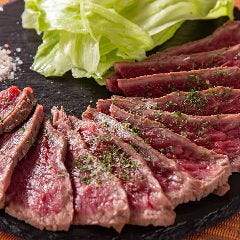 川越原人といえば肉料理！