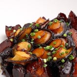 上海式一口鮑と豚バラ肉の角煮